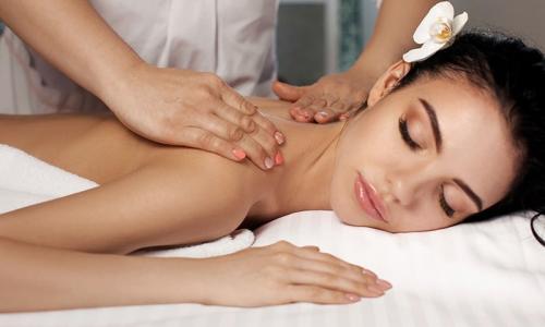 Svédmasszázs fogások: mire számítsunk a kezelésen?