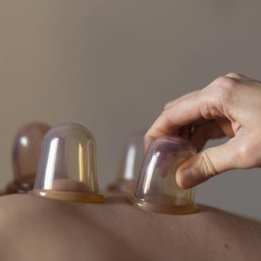 Köpölyözés bérlet